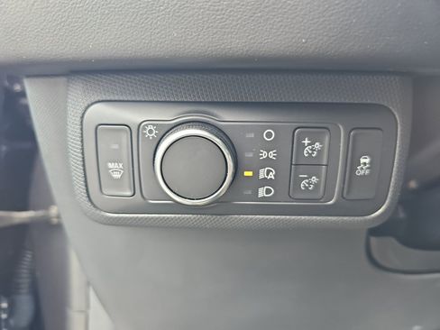 Used 2022 Ford Mustang Mach-E Select RWD image 31