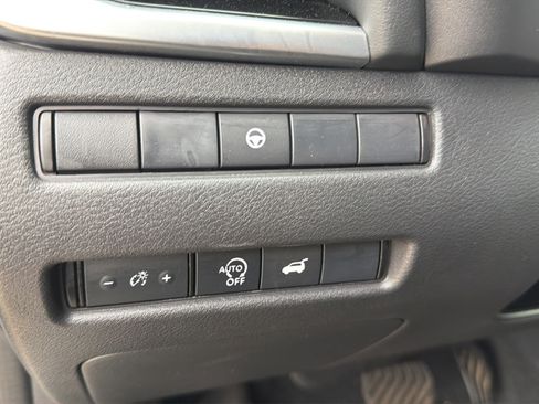 Certified 2025 Nissan Rogue SV AWD/4WD image 21
