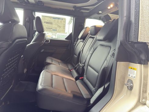 New 2025 Ford Bronco Badlands image 23