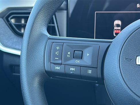 New 2025 Nissan Kicks SV w/ SV Premium Package image 19