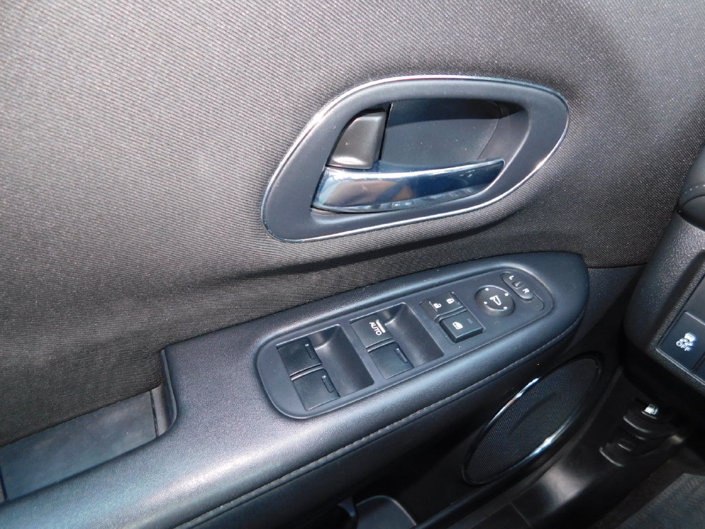 Used 2016 Honda HR-V EX image 26