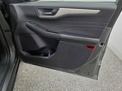 Used 2022 Ford Escape SE w/ Convenience Package image 18