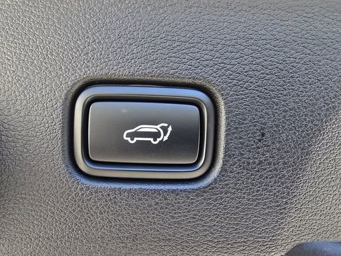 Used 2025 Kia Sportage X-Line Prestige image 18