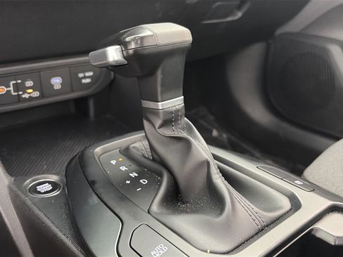 Used 2025 Kia K4 FWD image 15