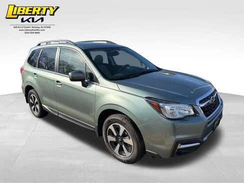 Used 2017 Subaru Forester 2.5i Limited image 1