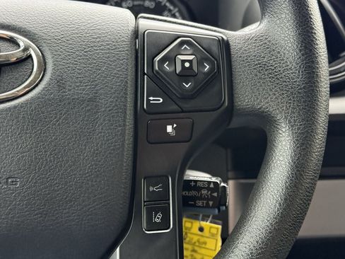 Used 2020 Toyota Tacoma SR w/ SR Convenience Package RWD image 13
