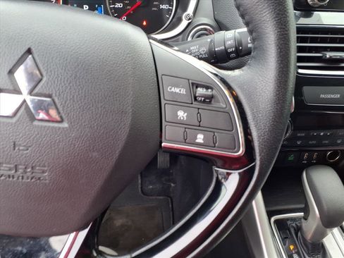 Used 2024 Mitsubishi Eclipse Cross SE image 17