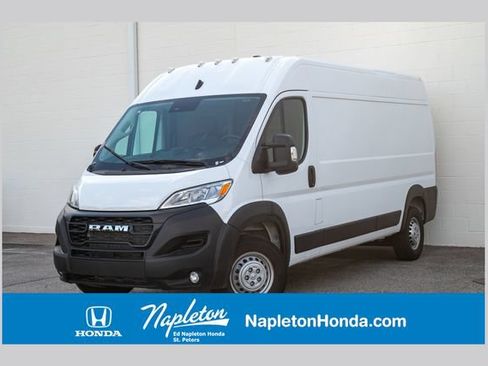 Used 2026 RAM ProMaster 2500 w/ Convenience Group FWD image 1