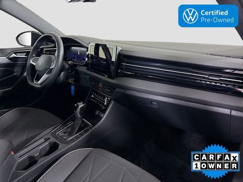 Certified 2025 Volkswagen Jetta Sport image 28