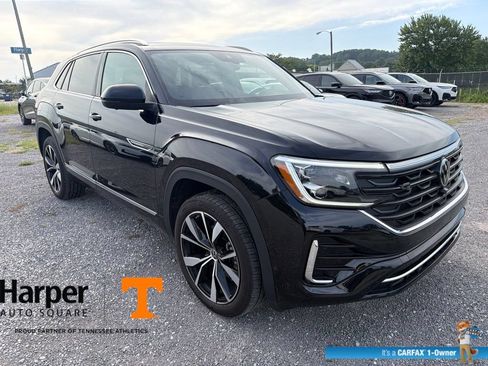 Used 2025 Volkswagen Atlas Cross Sport SEL Premium R-Line AWD/4WD image 7
