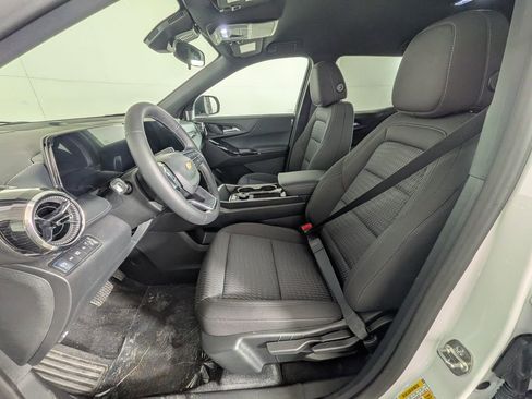 New 2026 Chevrolet Equinox LT image 16