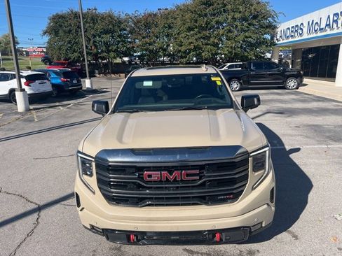 Used 2022 GMC Sierra 1500 AT4 w/ AT4 Premium Package image 9