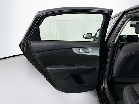 Used 2023 Kia Forte LX image 24