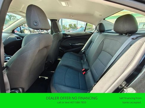 Used 2017 Chevrolet Cruze LS image 11