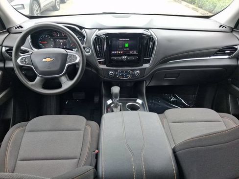 Used 2021 Chevrolet Traverse LS FWD image 7