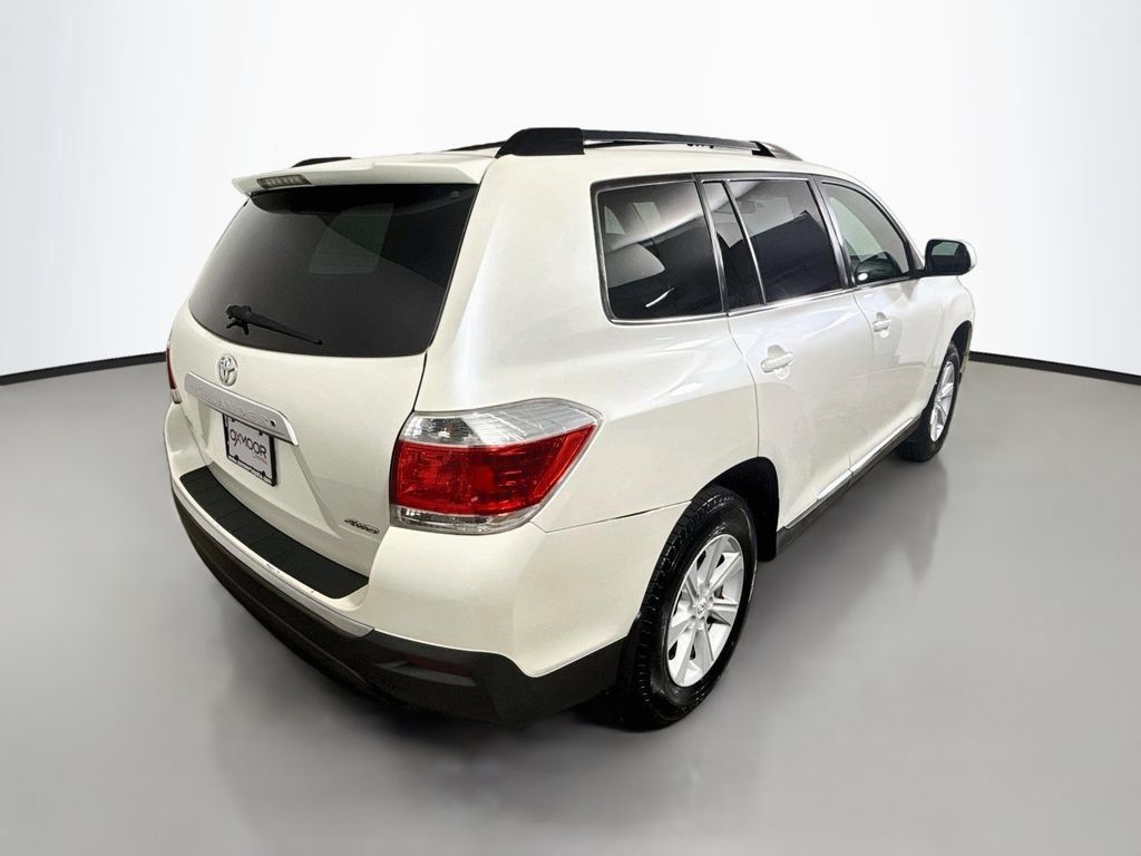 Used 2013 Toyota Highlander SE AWD/4WD image 7
