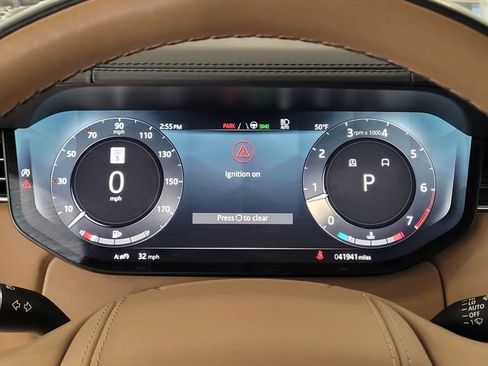 Used 2023 Land Rover Range Rover SE image 22
