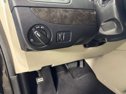Used 2017 Dodge Grand Caravan SE w/ Power Window Group image 13