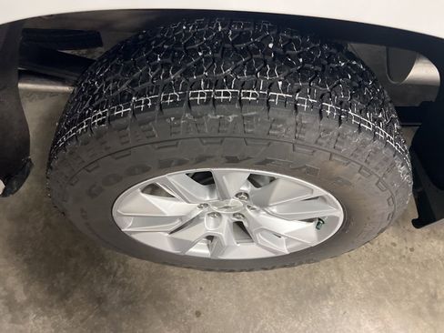 Used 2020 Chevrolet Silverado 1500 Custom w/ Custom Max Trailering Package image 20