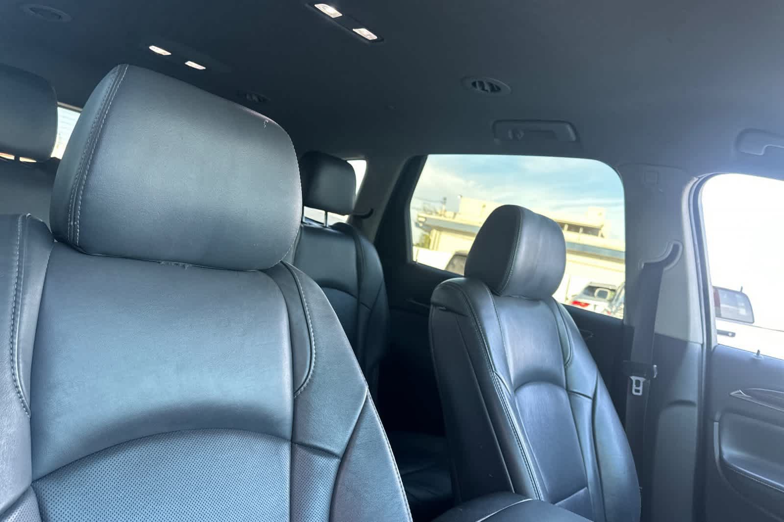 Used 2021 Buick Enclave Essence FWD image 20
