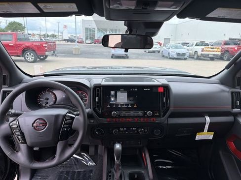 New 2026 Nissan Frontier PRO-4X w/ Tow Package AWD/4WD image 11