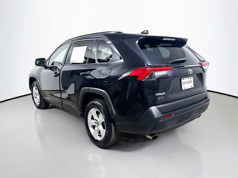 Used 2019 Toyota RAV4 XLE image 5