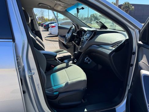 Used 2015 Hyundai Santa Fe Sport image 11