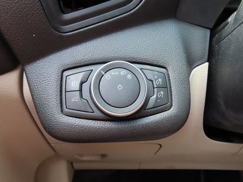 Used 2018 Ford Escape SE w/ SE Sync 3 Package FWD image 27