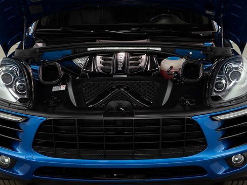 Used 2018 Porsche Macan S image 3