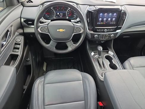 Used 2020 Chevrolet Traverse LT w/ LT Premium Package image 13