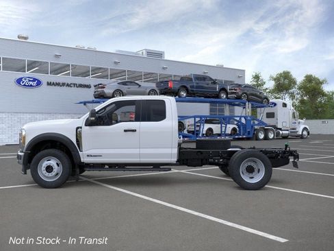 New 2026 Ford F550 4x4 Supercab Super Duty image 4