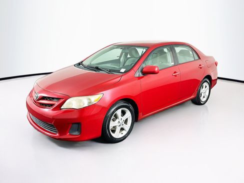 Used 2011 Toyota Corolla LE FWD image 3