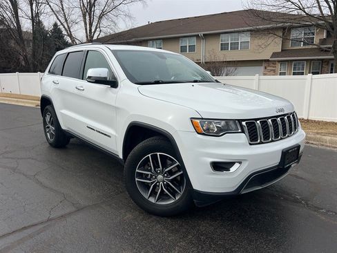 Used 2018 Jeep Grand Cherokee Limited image 3