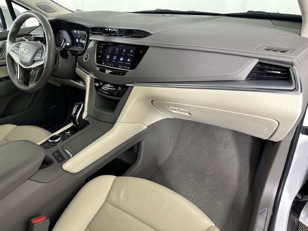 Used 2024 Cadillac XT5 Premium Luxury w/ Technology Package FWD image 33