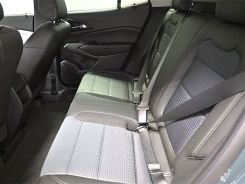 New 2026 Chevrolet Trax LT w/ Driver Confidence Package image 10