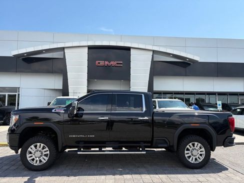 Used 2022 GMC Sierra 2500 Denali w/ Denali Ultimate Package AWD/4WD image 1