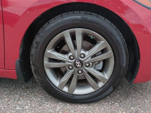 Used 2018 Hyundai Elantra Value Edition w/ Cargo Package FWD image 11