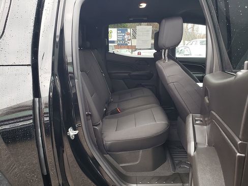 Used 2024 Chevrolet Colorado Trail Boss w/ Advanced Trailering Package image 17