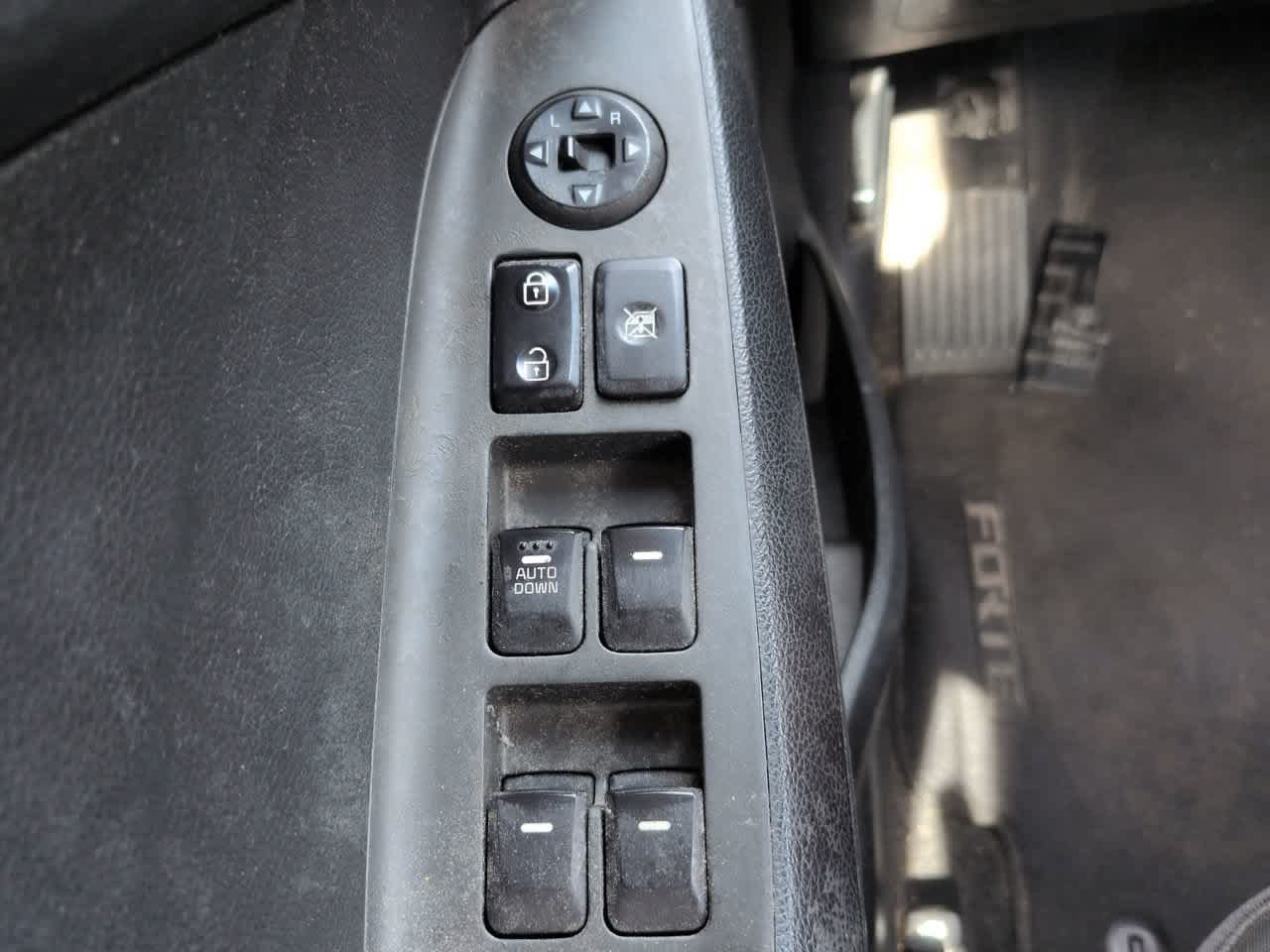 Used 2018 Kia Forte LX FWD image 20