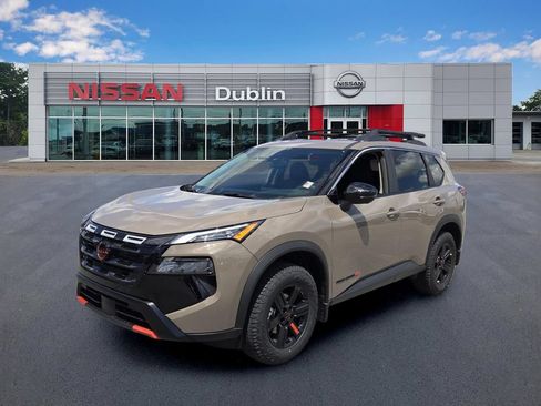 New 2026 Nissan Rogue SV AWD/4WD image 1