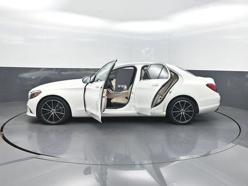 Used 2021 Mercedes-Benz C 300 Sedan w/ Premium Package image 39