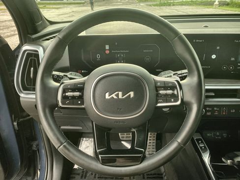 Used 2024 Kia Sorento SX Prestige image 11