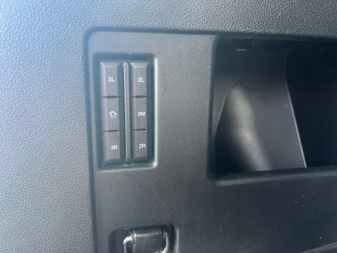 Used 2021 Ford Expedition Platinum AWD/4WD image 36