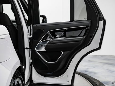 Used 2024 Land Rover Range Rover SE image 77