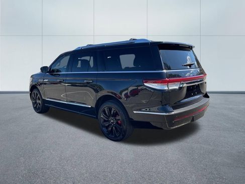 Used 2024 Lincoln Navigator L Reserve image 7