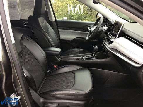 Used 2022 Jeep Compass Latitude image 22