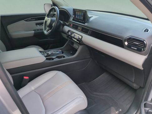 Used 2024 Honda Pilot Touring image 20