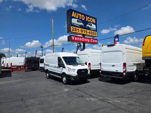 Used 2023 Ford Transit 250 Medium Roof AWD image 24