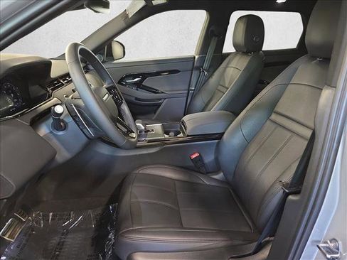 Certified 2026 Land Rover Range Rover Evoque Dynamic SE AWD/4WD image 17