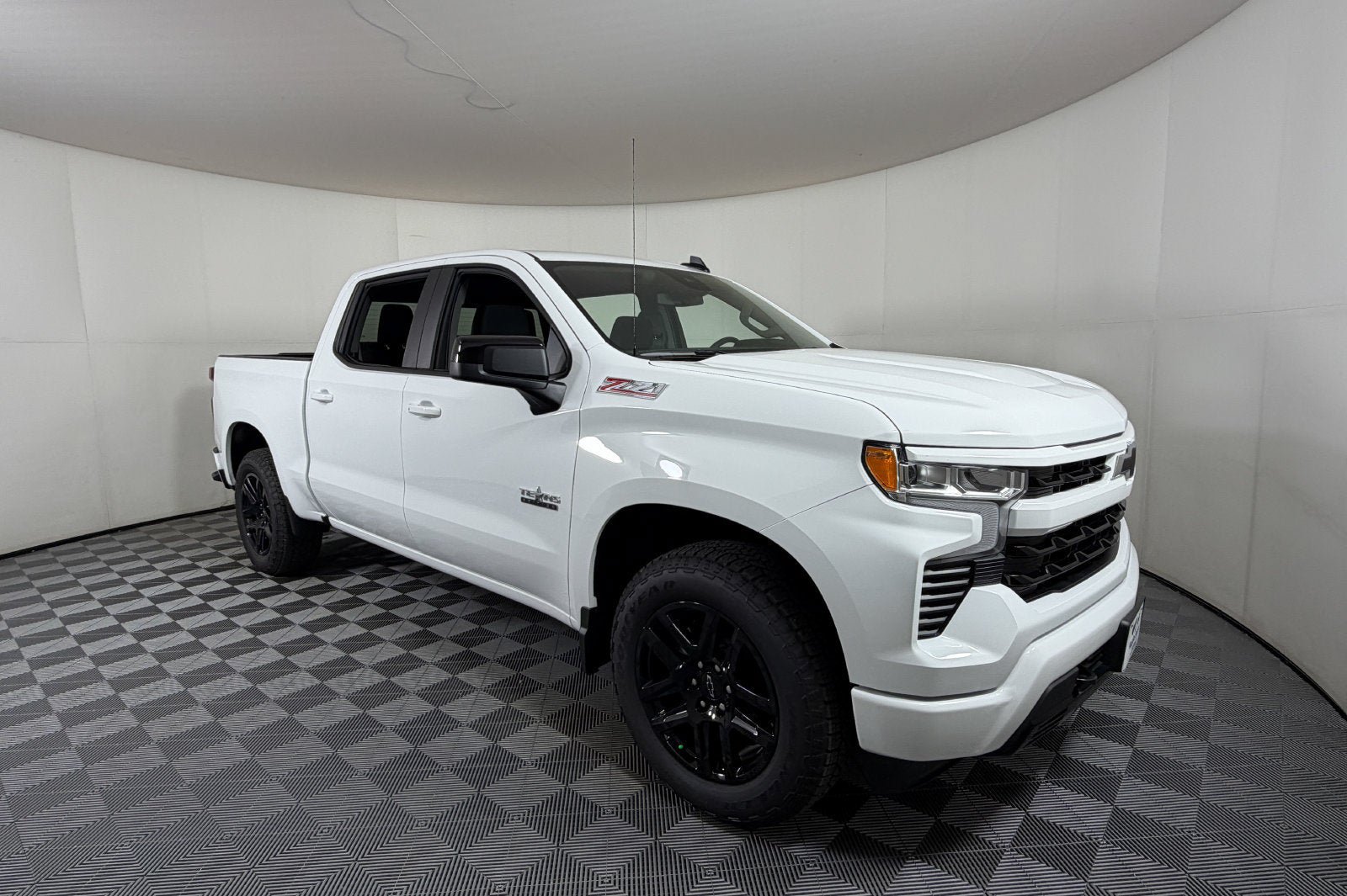 New 2026 Chevrolet Silverado 1500 RST AWD/4WD image 1
